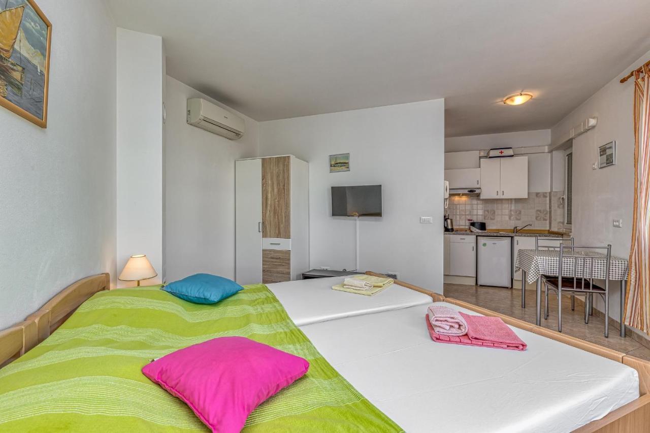 Sunrise Apartments Rovinj Extérieur photo