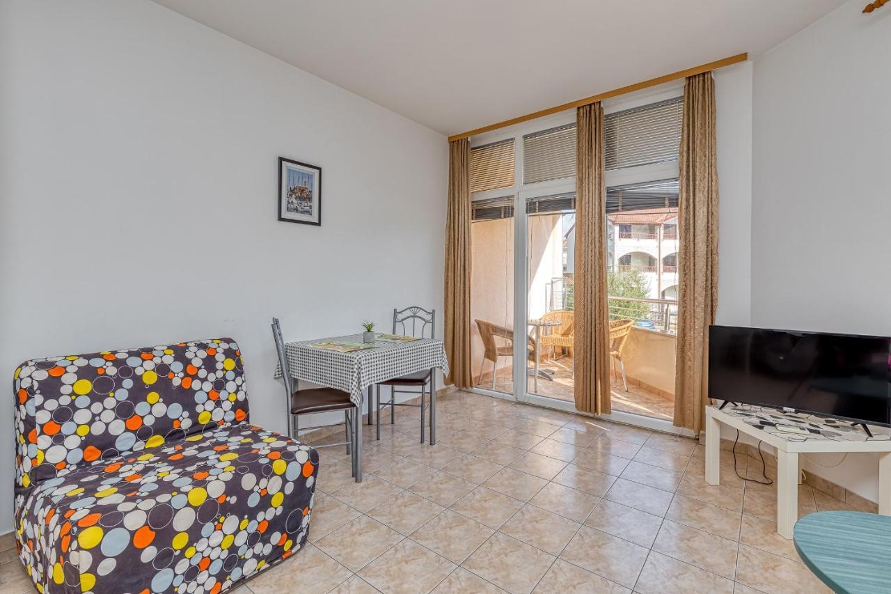 Sunrise Apartments Rovinj Extérieur photo